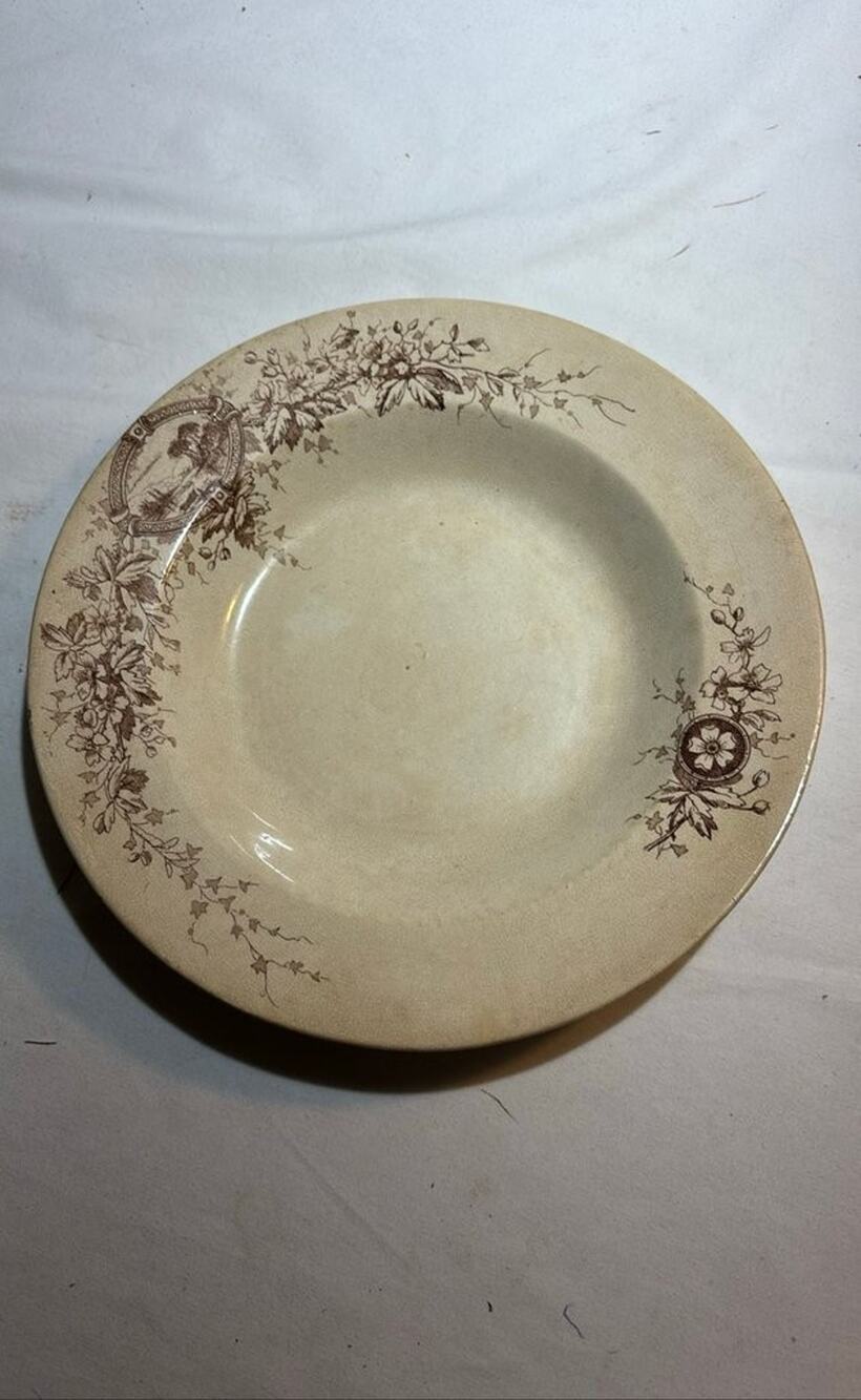 Antique Bramble Pattern Ceramic Plate